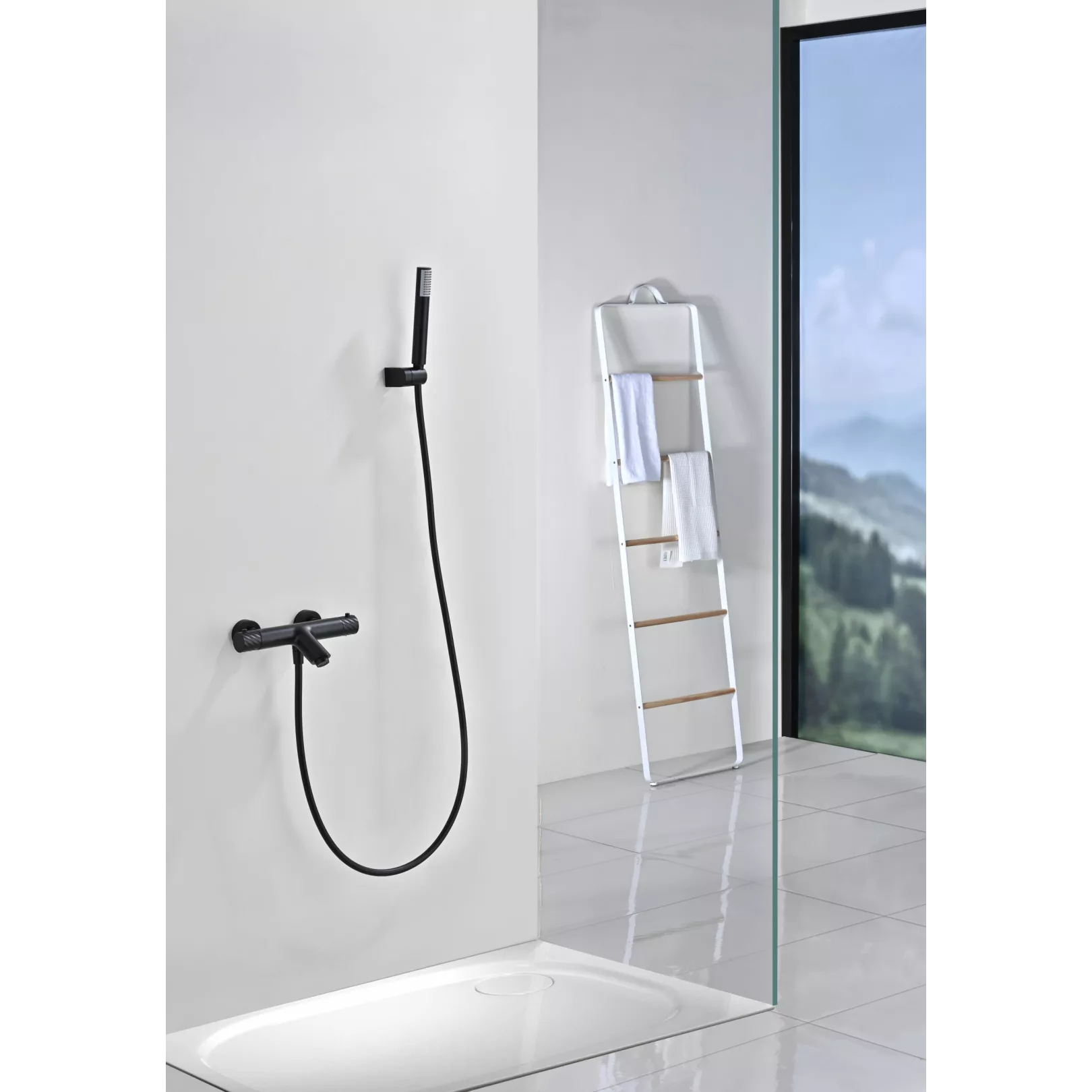 Colonne de bain/douche mural encastré TWIST thermostatique